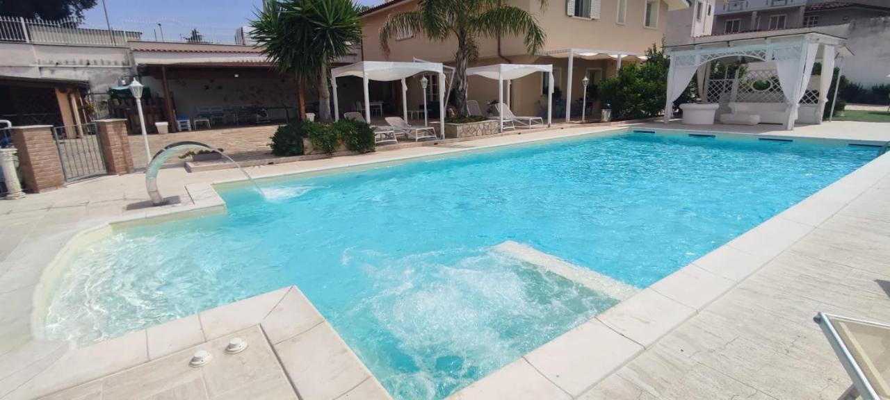 Anthos Casa Vacanze Sant'Omero Luaran gambar