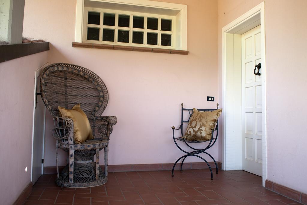 Anthos Casa Vacanze Sant'Omero Bilik gambar