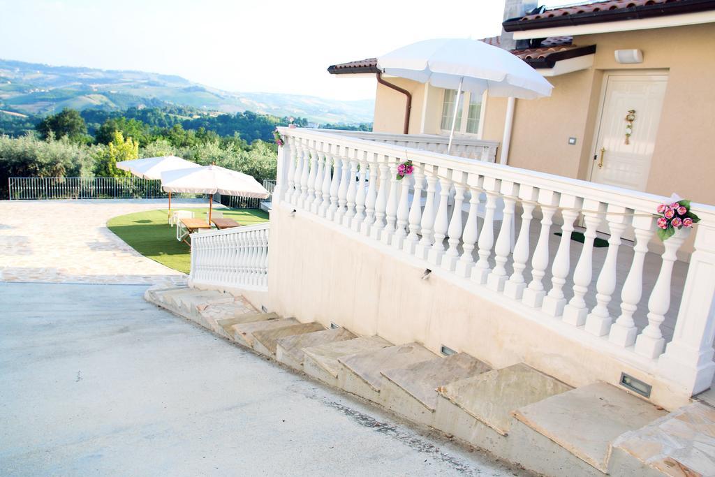 Anthos Casa Vacanze Sant'Omero Luaran gambar