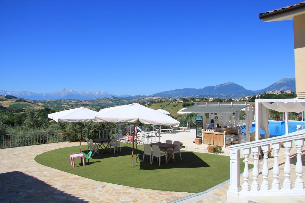 Anthos Casa Vacanze Sant'Omero Luaran gambar