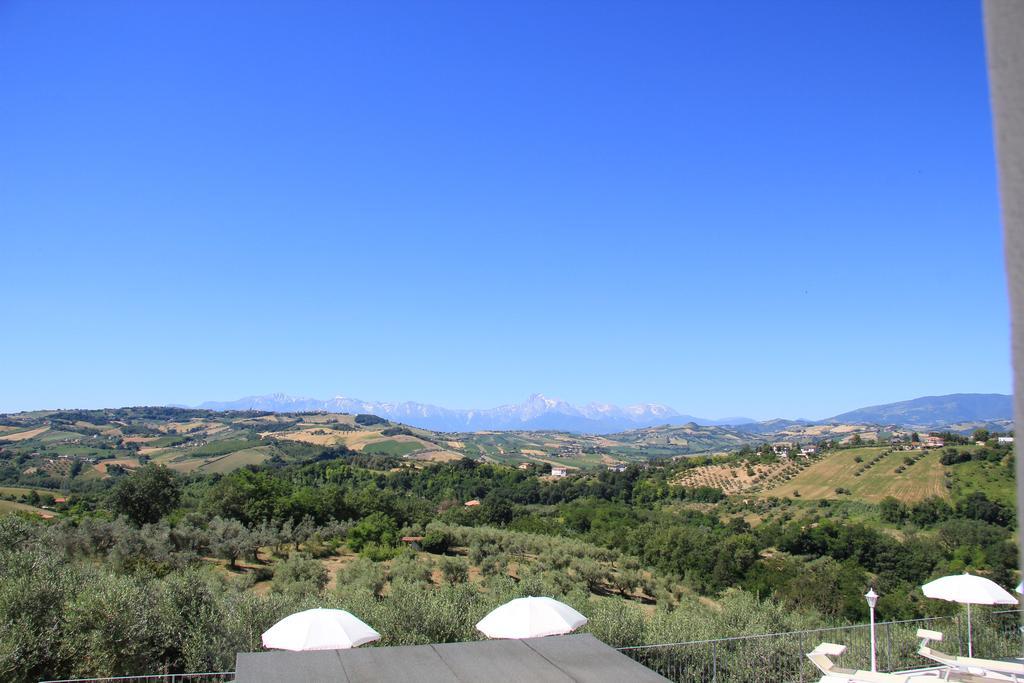 Anthos Casa Vacanze Sant'Omero Luaran gambar